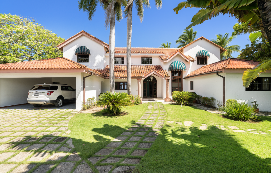 Villa Marisol, Ocean Front, Playa Chiquita, Pool, Sunset, 9 – Bedroom Villa, Sosua