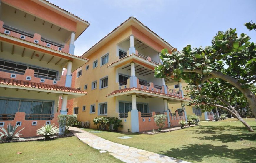 Ocean front condo, next Perla Marina beach, 2 bedrooms
