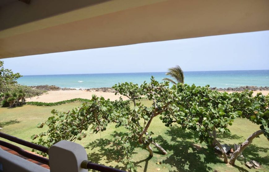Ocean front condo, next Perla Marina beach, 2 bedrooms