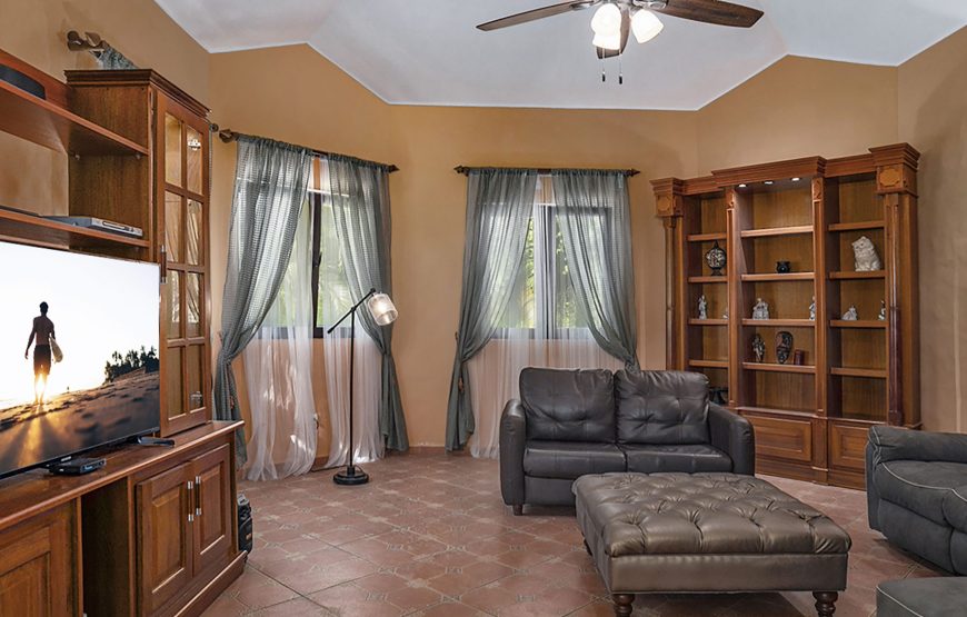 Villa with garden and pool, 3 +1 bedrooms, between Sosua and Cabarete