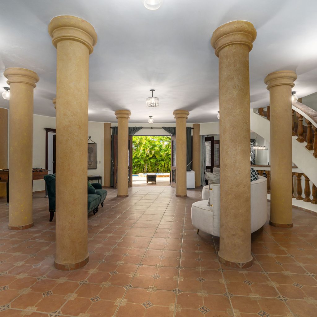 spacious living room