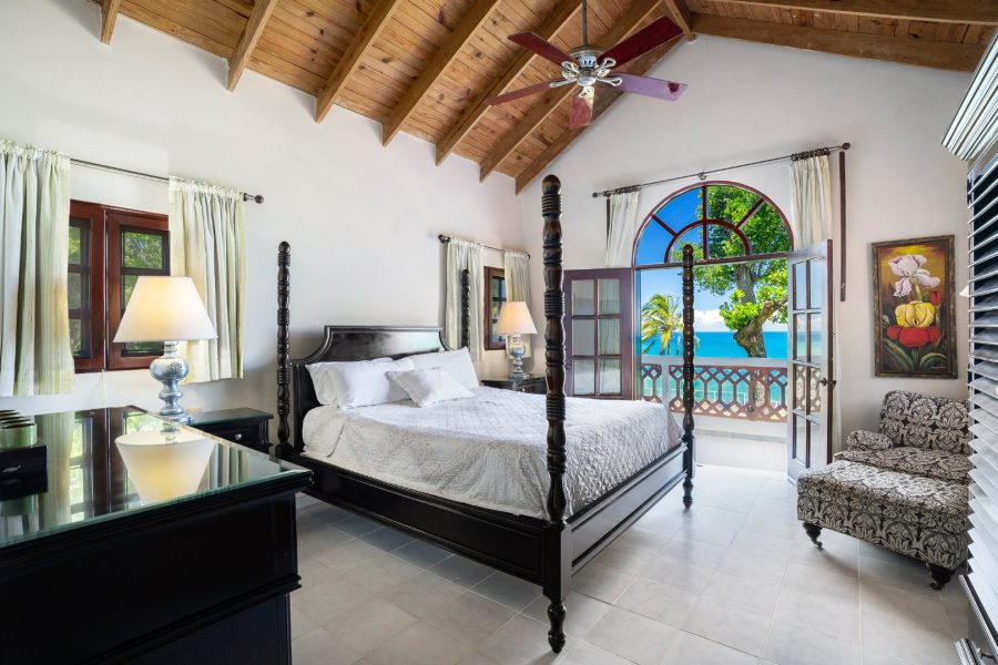 Villa Marisol oceanfront estate, Playa Chiquita, Sosúa – for sale